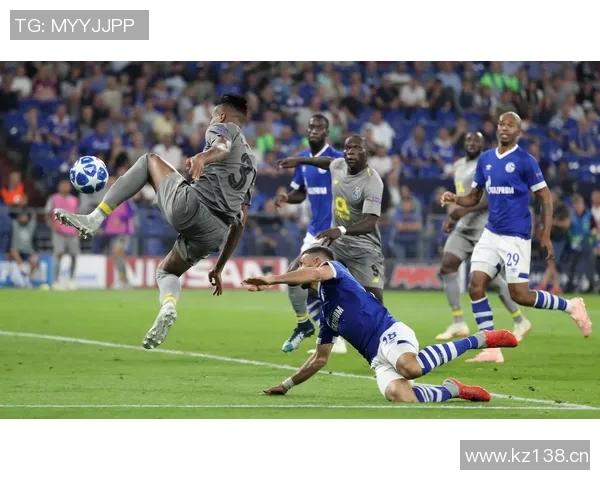 欧冠沙尔克对阵皇马比赛回顾：德西对决火药味十足